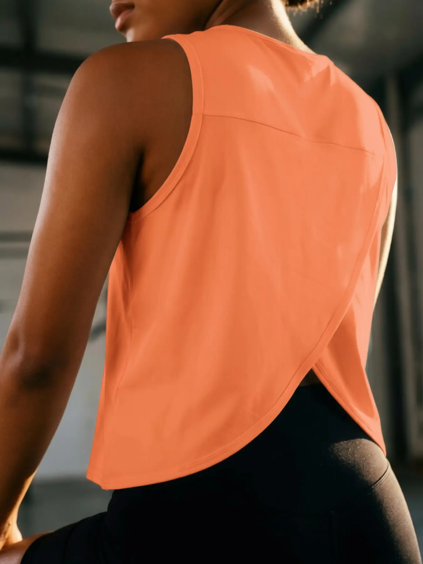 Women's Quick-Dry Sleeveless Sports Tank Top - Image 4