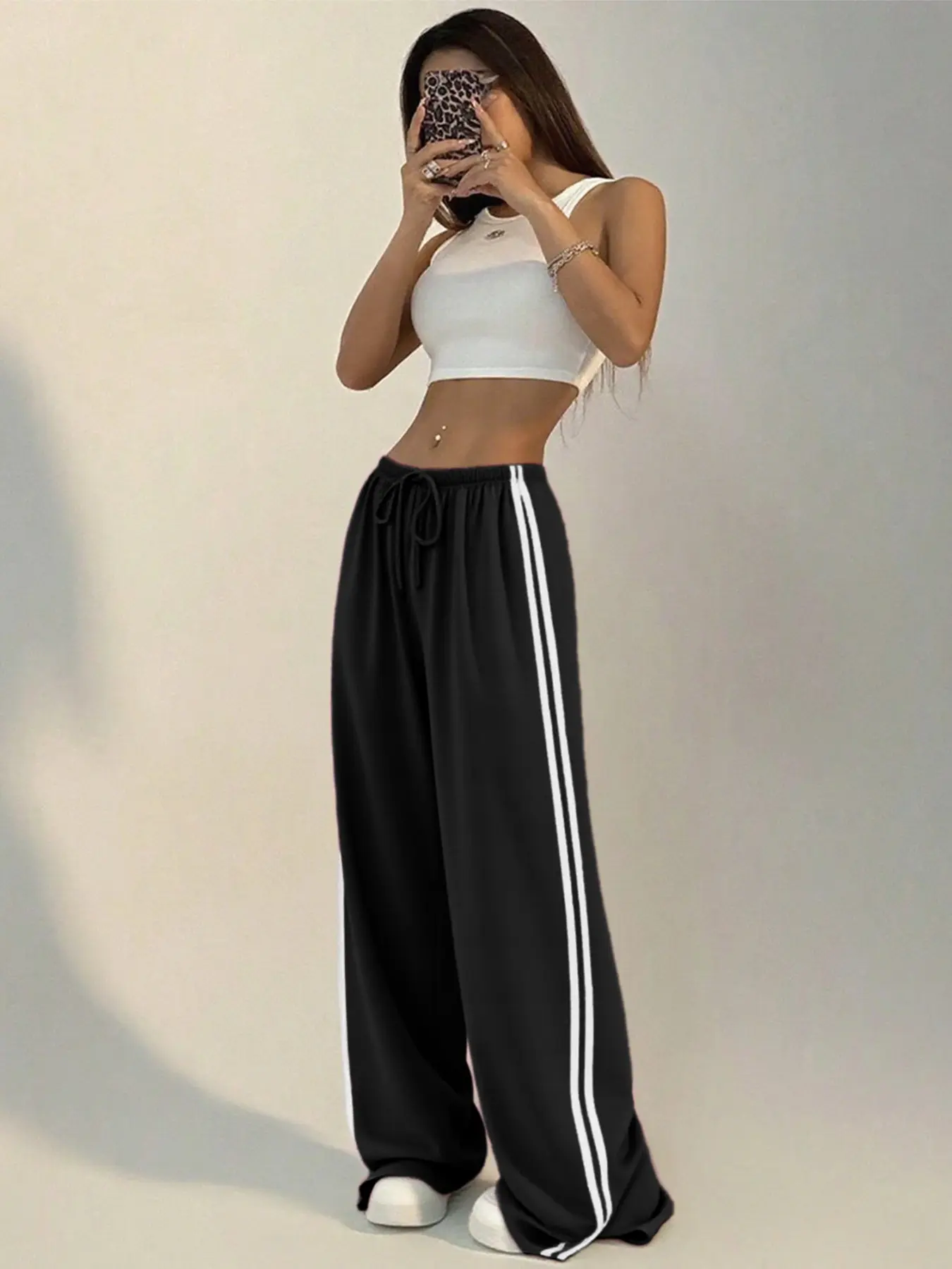Women's Loose-Fit Striped Split Leg Pants - Image 7