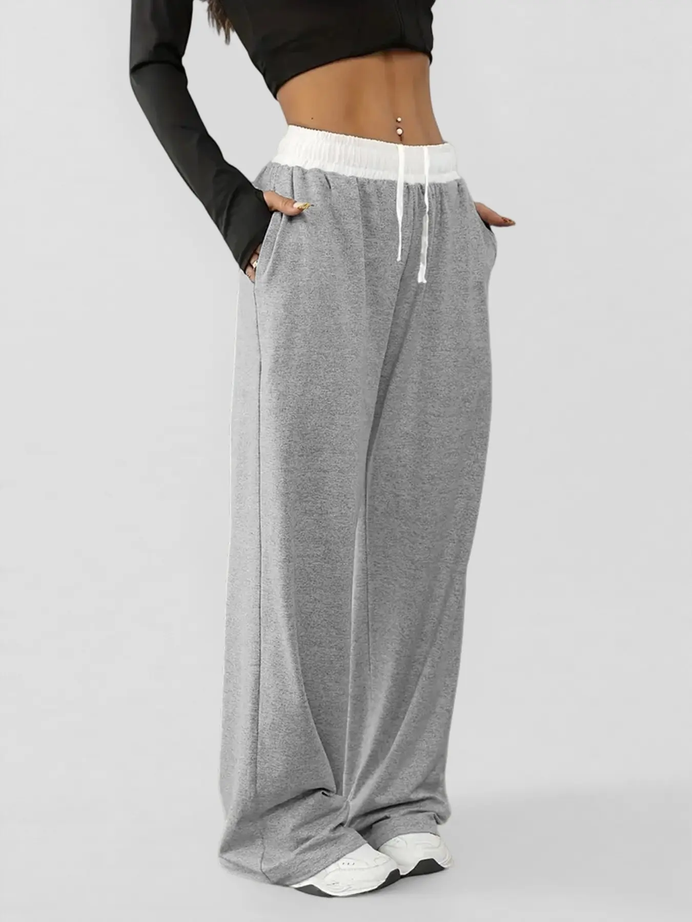 Women's Colorblock High-Waisted Sweatpants - Image 2
