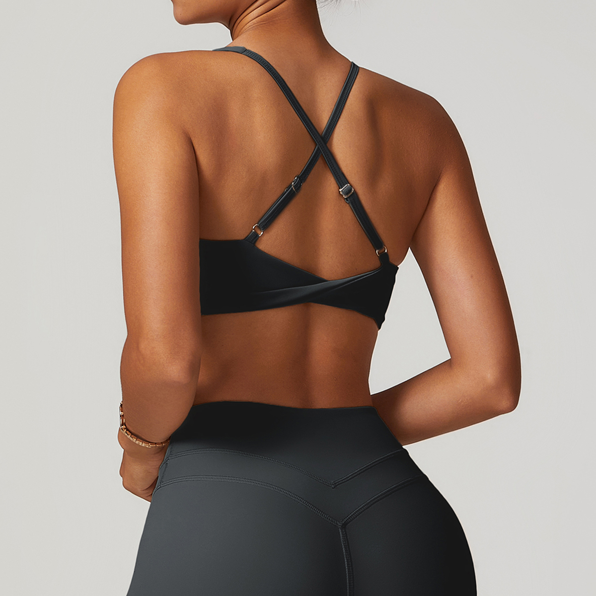 Oem New Activewear Women Gym Suit Detachable Chest Pads Bra Short Sleeve Shirts High Waist Leggings Fitness Sets For Ladies - Image 8