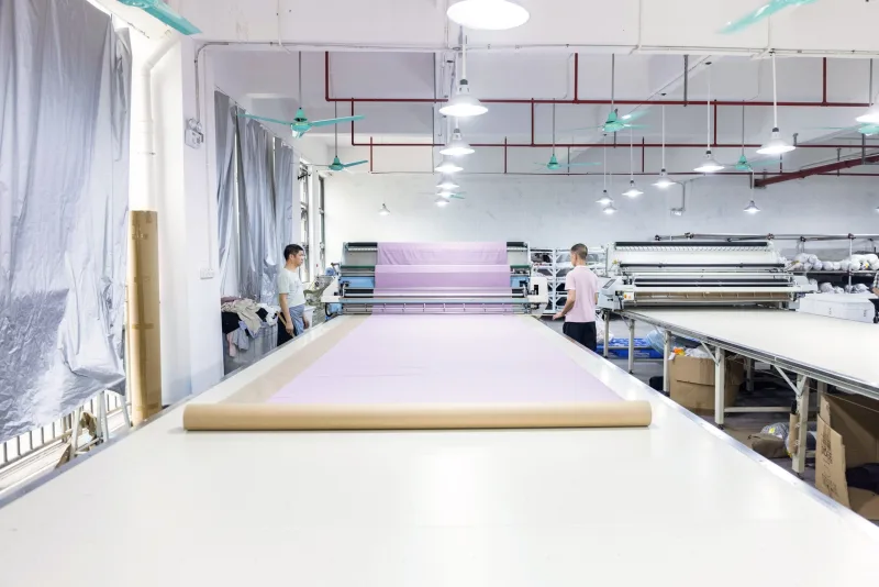 Automatic fabric spreading at IVERYAPPAREL